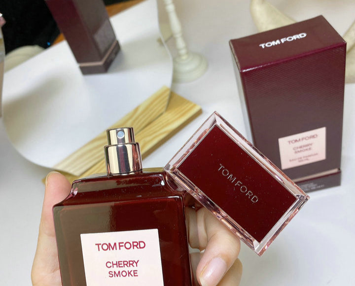 TOM FORD CHERRY SMOKE