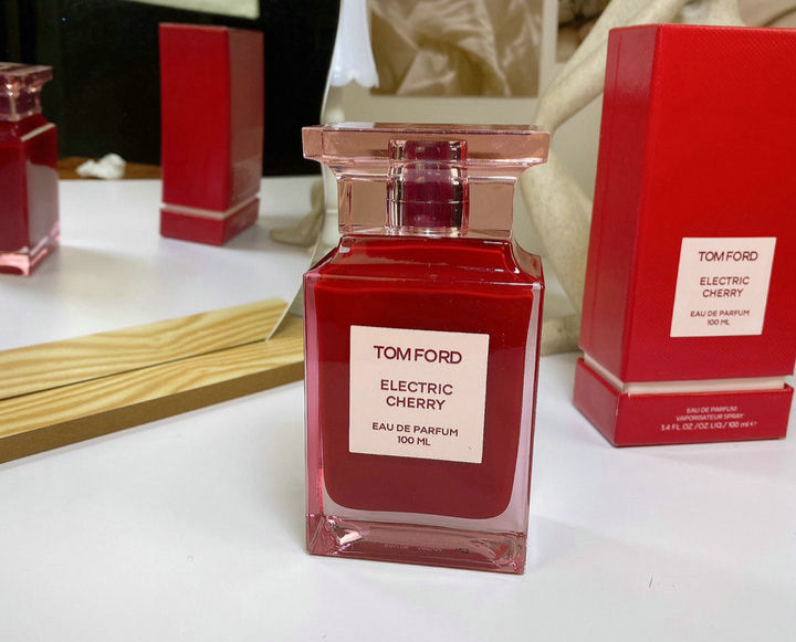 TOM FORD - ELECTRIC CHERRY
