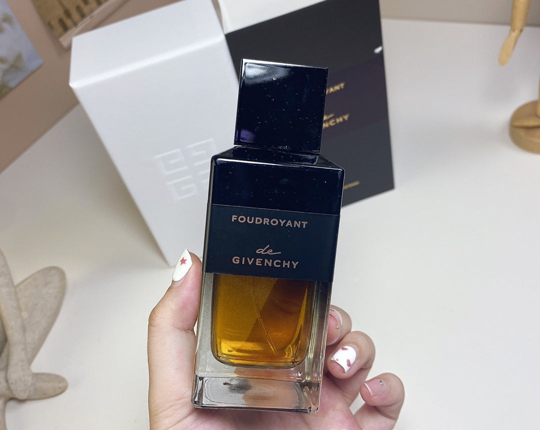 GIVENCHY - EQUIVOQUE